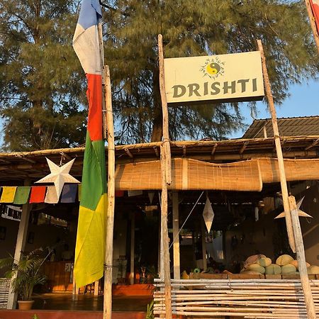 Hotel Drishti Yoga International à Patnem Beach Extérieur photo