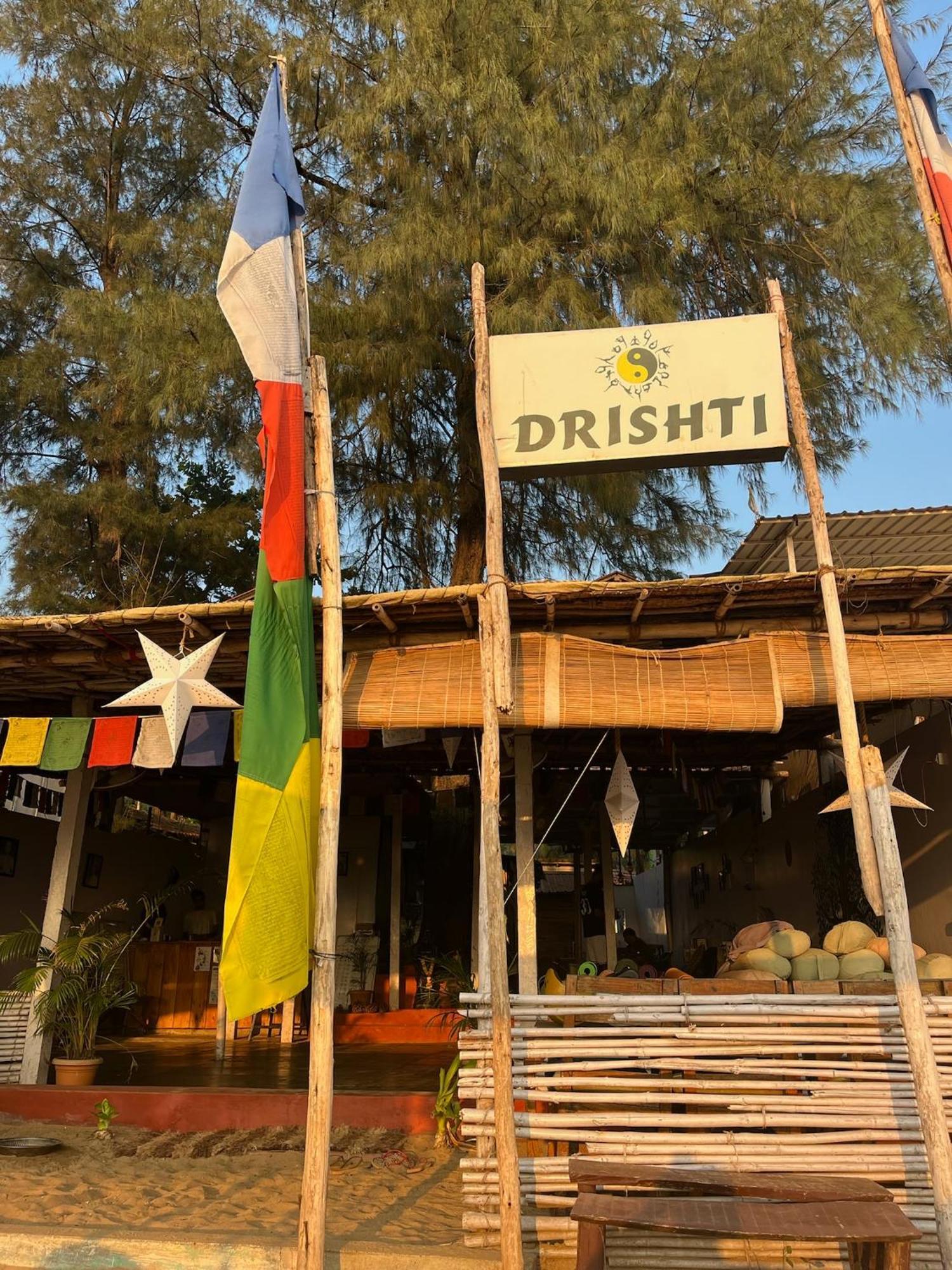 Hotel Drishti Yoga International à Patnem Beach Extérieur photo