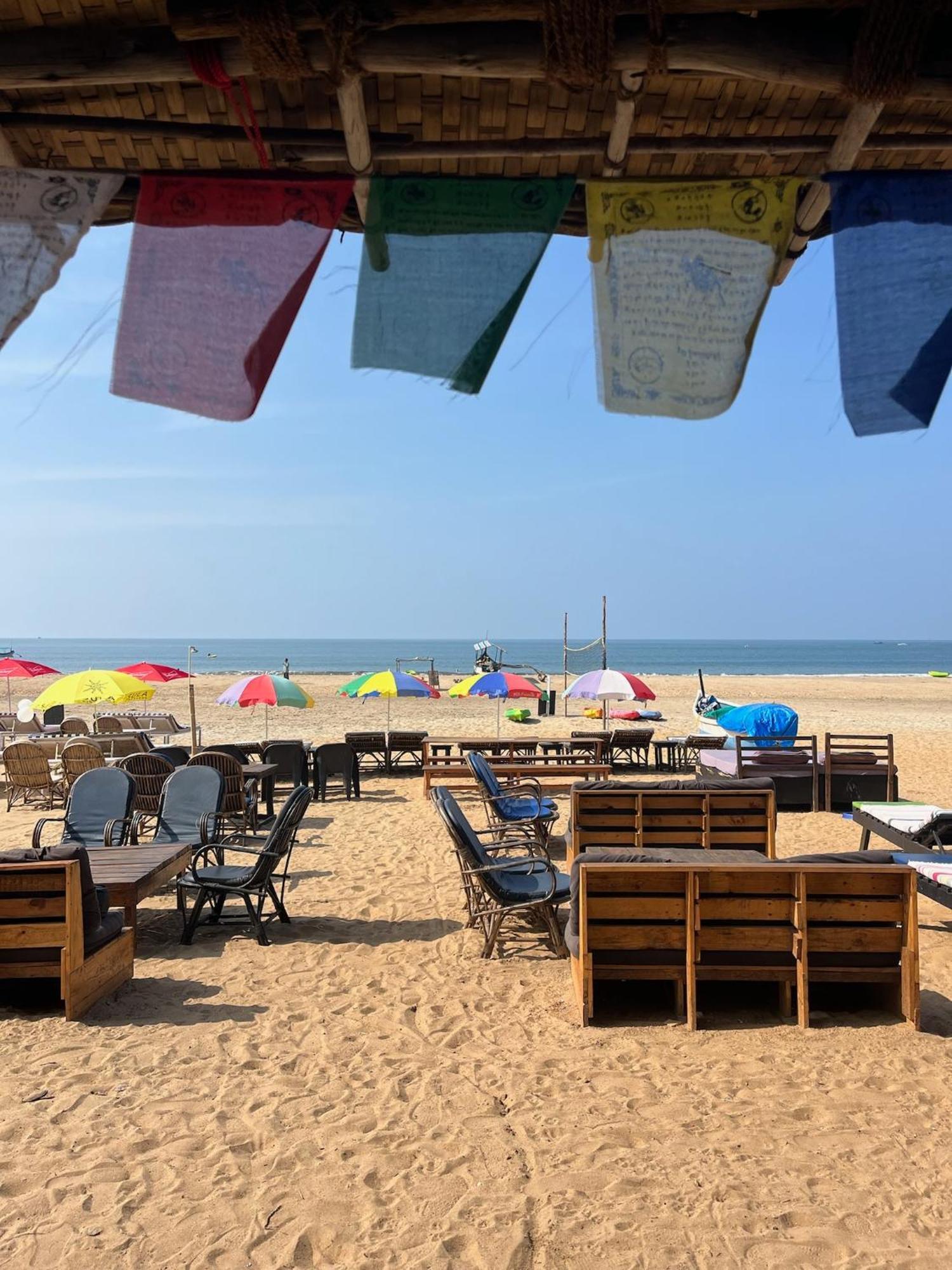 Hotel Drishti Yoga International à Patnem Beach Extérieur photo