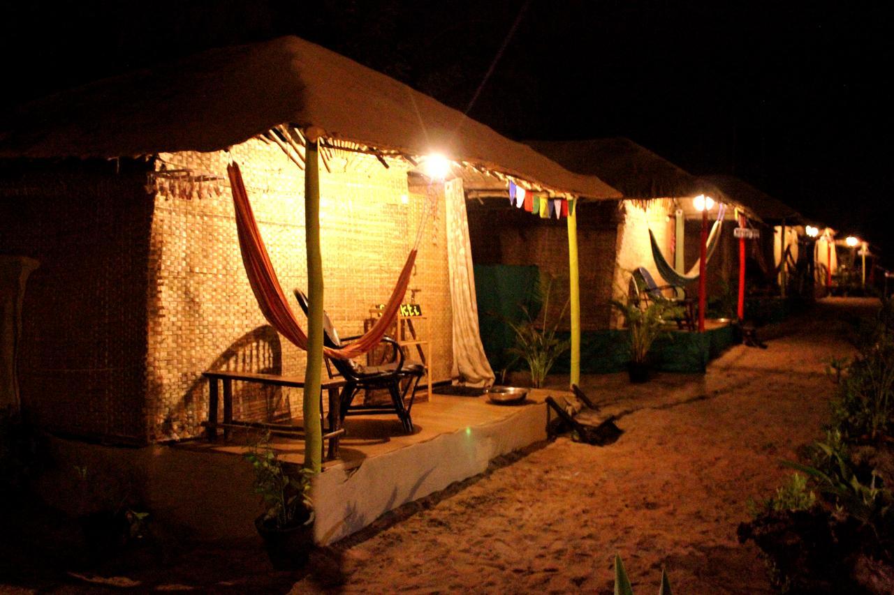 Hotel Drishti Yoga International à Patnem Beach Extérieur photo